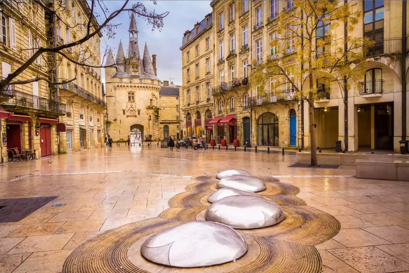 Bordeaux, Ville des Vignobles & de la Tech